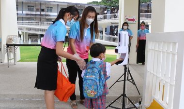 ขอนแก่นเปิดเทอมวันแรกคึกคักท่ามกลางมาตรการคุ้มเข้มโควิด (ชมคลิป)