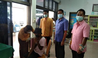 นอภ.ภูสิงห์ตรวจเข้ม รพ.สต.การฉีดวัคซีนป้องกันโควิดแก่ประชาชน