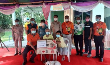 ผู้นำท้องถิ่นอุทุมพรพิสัยมอบบ้านให้กับผู้ยากไร้ ผู้ด้อยโอกาส