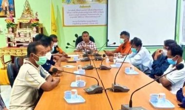 เทศบาลตำบลผือใหญ่ ชมรมกำนันผู้ใหญ่บ้าน ประชุมหารือสร้างบ้านให้ผู้ยากไร้