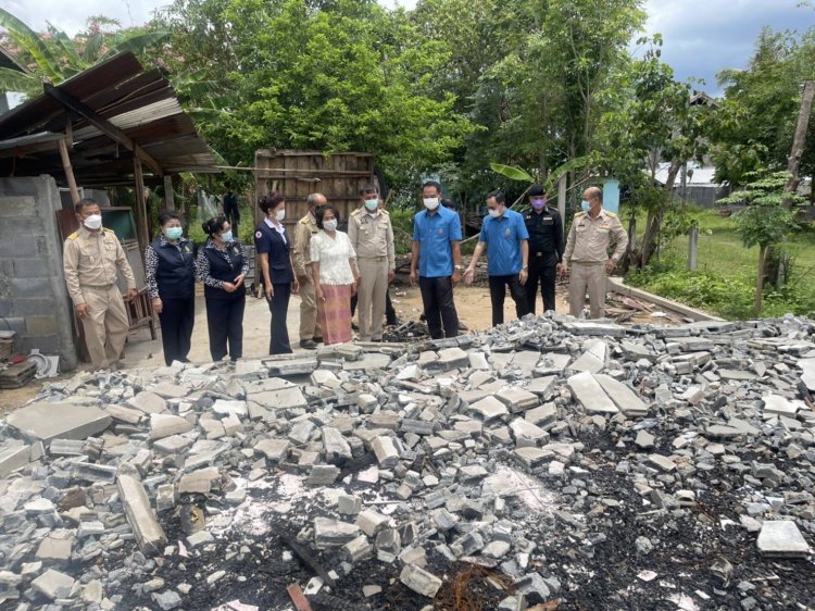 มูลนิธิราชประชานุเคราะห์ฯ มอบเงินและสิ่งของพระราชทานแก่ผู้ประสบภัย