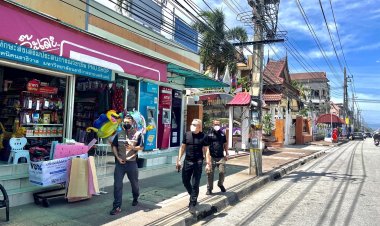 ผกก.สภ.เมืองนราธิวาส เดินตรวจจุดสุ่มเสี่ยง จุดล่อแหลมป้องกันการก่อเหตุเชิงรุก