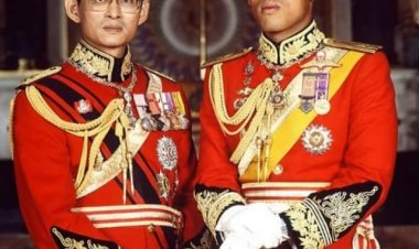 สยามนี้มีเรื่องเล่า :การยืนตรงถวายความเคารพ