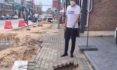 ของจริง!ว่าที่นายกเมืองพัทยา ลงดูช่วยเหลือ ปชช.จากการขุดทำถนน