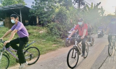 นอภ.ขุนหาญปั่นปันรัก เยี่ยมให้กำลังใจ ไถ่ถามสารทุกข์สุขดิบชาวบ้าน