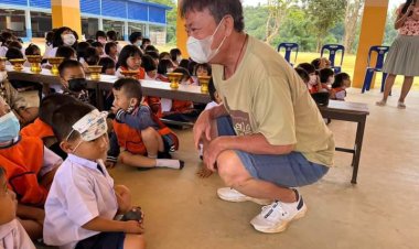 นี่คืออนาคต   ไม่อยากให้คต ต้องสอนให้คิด เรียนรู้ทั้งในและนอกห้องเรียน