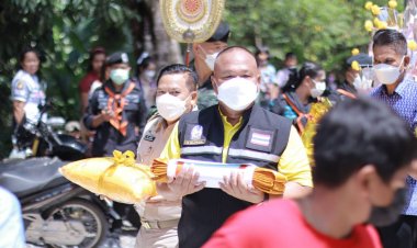 มทภ. 4 ทอดผ้าป่าสมทบทุนสร้างกำแพงกันดินสไลด์ วัดศรีภิญโญศรัทธาราม