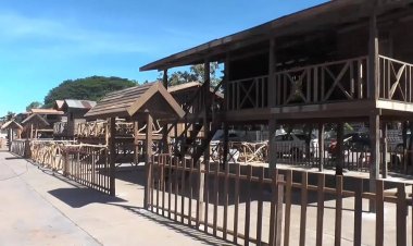 แลนด์มาร์คเฮือนเก่าอีสานบ้านโบราณกลางเมืองชัยภูมิค่ากว่า50ล้าน(ชมคลิป)