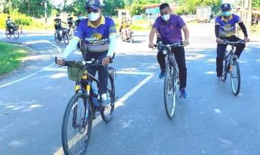 นอภ.โพธิ์ศรีสุวรรณ ปั่นจักรยานเยี่ยม มอบสิ่งของ แก่ผู้พิการ-ผู้ป่วยติดเตียง