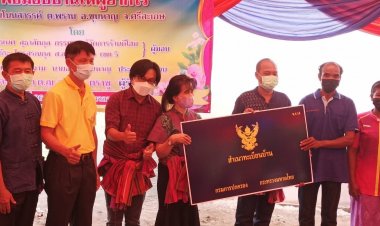 นอภ.ขุนหาญร่วมหน่วยงานภาครัฐ-เอกชน มอบบ้านผู้ยากไร้