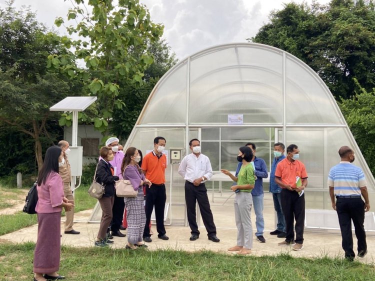 พ่อเมืองศรีสะเกษ นำคณะทำงานขับเคลื่อนวาระจังหวัด เยี่ยมชม กลุ่มวิสาหกิจชุมชน