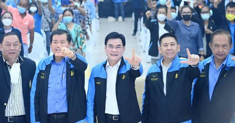 “จุรินทร์” นำทัพ ปชป. เปิดตัว 17 ขุนพล ว่าที่ผู้สมัคร ส.ส. ภาคเหนือตอนล่าง