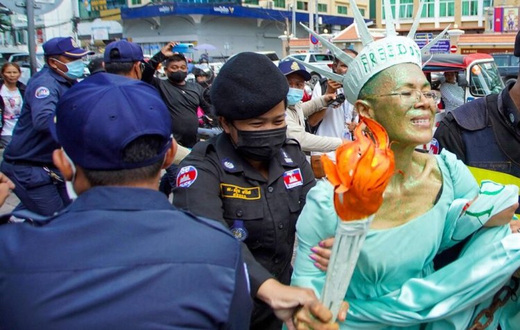 ศาลกัมพูชาตัดสิน"คุกหมู่"ฝ่ายค้าน-นักเคลื่อนไหวแต่งเทพีเสรีภาพ