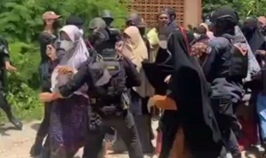 เดือด!ญาติเหยื่อไฟใต้วิสามัญ 2 ศพฝ่าลงล้อมแย่งศพไม่ใจจนท.ถ่วงเวลามอบศพเลย 24 ชม.