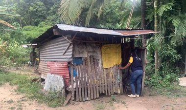 นายอำเภอภูสิงห์ นำคณะ ลุยสำรวจบ้านผู้ยากไร้ เพื่อจัดสร้างบ้านหลังใหม่ให้ถาวร