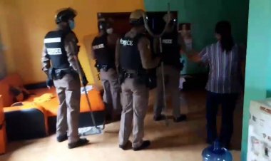 พี่สาวโทรจากเมืองนอกร้องสื่อช่วยประสานตร.จับกุมน้องชายคลั่งยาไล่แทงแม่กับยาย