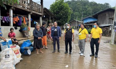 "เลขาเอส" MDES พร้อมคณะ ลงพื้นที่แก้ระบบอินเตอร์เน็ตให้กับชาวบ้านห้วยปลาหลด