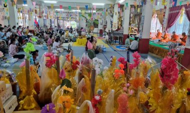 ชาวปราจีนฯเทียนพรรษา-ผ้าอาบน้ำฝนถวายพระสงฆ์เข้าพรรษาดันยอดขายพุ่ง