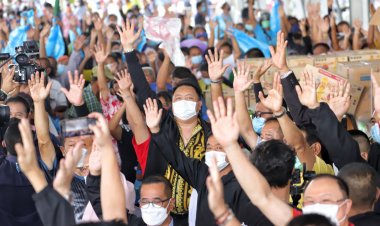 “พวกกันสำคัญเสมอ” "สุชาติ”รมว.แรงงาน จัดงานวันเกิดครบรอบ 48 ปี ยิ่งใหญ่ มอบทุนนักเรียน 1 ล้าน คนชลบุรีนับหมื่นแห่อวยพร