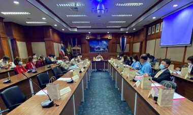 รองพ่อเมืองปากน้ำ “นายศุภมิตร” นั่งประชุมสถานศึกษาเข้มเด็ก-เยาวชนห้ามยุ่งเกี่ยวกัญชา