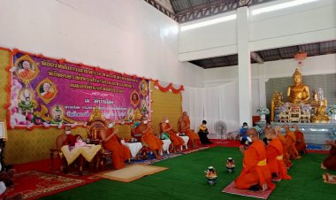 นอภ.โพธิ์ศรีสุวรรณนำปชช.ถวายสักการะสามีจิกรรมทำครองวัตรพระมหาเถระ มอบพัดยศพระครูสัญญาบัตร จต.ชั้นตรี