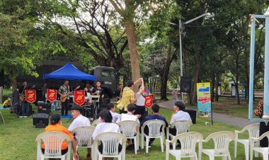 ทหารปราจีนบุรีจัดแสดงดนตรีในสวนเติมพลังใจให้คนปราจีนฯผ่อนคลายหลังโควิด-19