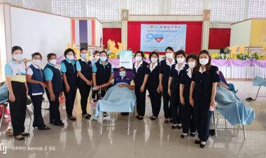 รองนายกเหล่ากาชาดจังหวัดศรีสะเกษ นำคณะกรรมการ สมาชิกฯร่วมกิจกรรม รับบริจาคโลหิต