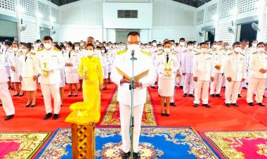 อำเภอโพธิ์ศรีสุวรรณ จัดพิธีถวายเครื่องราชสักการะและวางพานพุ่ม-จุดเทียนถวายพระพรชัยมงคล