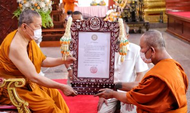 ลูกศิษย์ล้นหลาม กราบมุทิตา ฯ อายุวัฒนะมงคล 63 ปี หลวงพ่ออ๊อด วัดสายไหม พระเกจิดังเมืองปทุมฯ