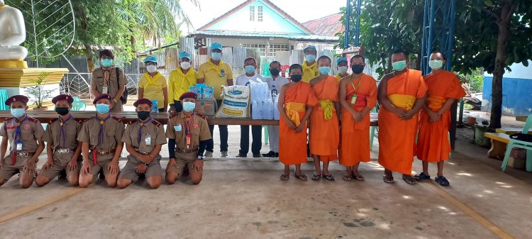 คณะ“ผู้ใหญ่หมี  แม่สอด”ร่วมทำบุญมอบสิ่งของโรงเรียนธรรมวัตรวิทยา บ้างค้างภิบาล