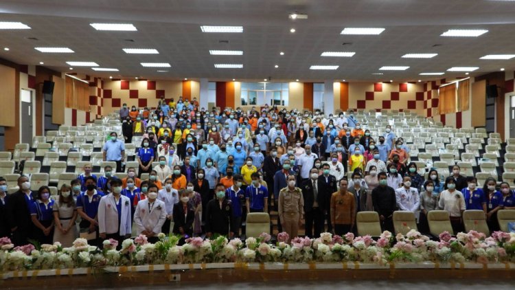 รพ.ศรีสะเกษร่วมกับสมาคมออร์โธปิดิกส์ประชุมวิชาการเรื่อง"พ้อกันวันกระดูก และ ข้อ"กระตุ้นปชช.รู้ถึงโรคภัย