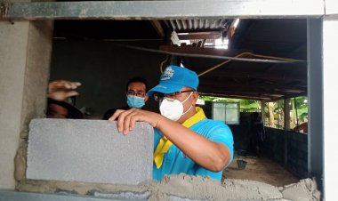 นอภ.โพธิ์ศรีสุวรรณ นำจิตอาสาพรัราชทาน สร้าง/ซ่อมแซมบ้านให้กับครัวเรือนยากจน