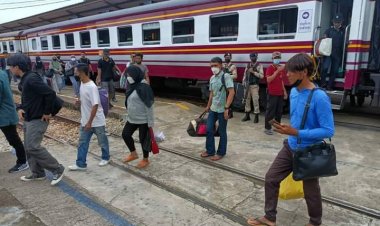 เร่งขนย้ายช่วยเหลือชาวบ้านปลารี จากขบวนรถไฟที่ถูกซุ่มยิง