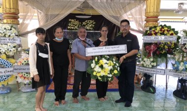 คณะกรรมการยุทธศาสตร์พรรคประชาชาติมอบพวงหรีดเคารพศพ 2 พรานป่าถูกคนร้ายยิงเสียชีวิต