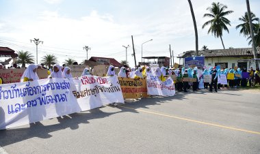ชาวบ้านโคกเคียน จ.นราธิวาส พร้อมใจเดินรณรงค์ “ต่อต้านความรุนแรงทุกรูปแบบ”