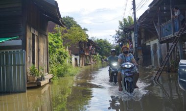 ฝนตกหนักน้ำแม่น้ำปราจีนบุรีเอ่อท่วมชุมชนตลาดเก่ากบินทร์บุรี