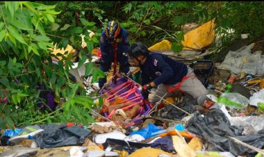 ระทึก!ทีมกู้ภัยกบินทร์บุรีระดมช่วยเหลือหลวงตาตกหน้าผาเจ็บสาหัสปลอดภัยแล้ว