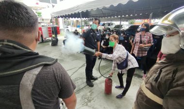 อบต.ราชาเทวะ จัดอบรมชุมชนรู้ทันป้องกันอัคคีภัย (ชมคลิป)