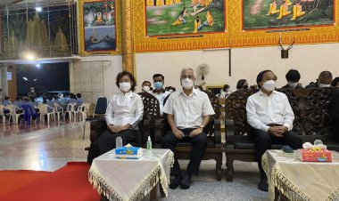 "นายกเสริฐ"-"คุณนวลพรรณ"-"รอง.นายก.อบจ.ตาก" ร่วมเป็นเจ้าภาพสวดพระอภิธรรมสรีระร่างพระราชวีรกร