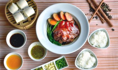ข้าวขาหมูดิเอมเมอรัลด์ตำนานความอร่อยต้นกำเนิดจากแดนมังกร