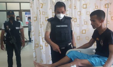 คนร้ายสองคนขี่ จยย ขว้างระเบิดใส่เจ้าหน้าที่ที่กำลังช่วยสร้างบ้านให้ชาวบ้านบาดเจ็บ 2 