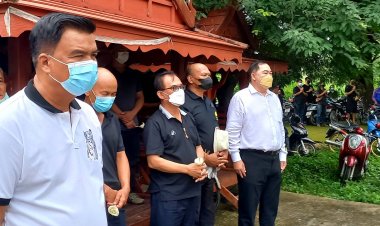 "นายกเคี้ยง" " ลุยทุกพื้นที่ ทอดผ้าไตรบังสกุล งานฌาปนกิจศพ อส.แม่สอด พบปะชาวบ้านทุกพื้นที่