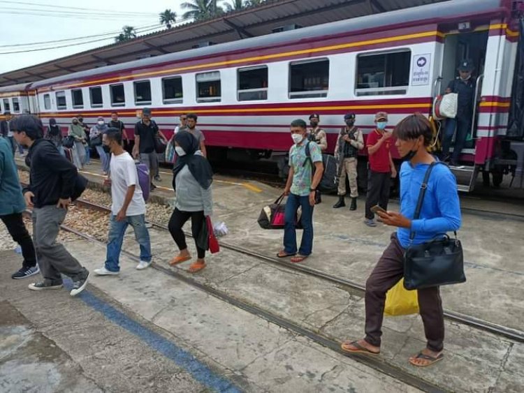 เร่งขนย้ายช่วยเหลือชาวบ้านปลารี จากขบวนรถไฟที่ถูกซุ่มยิง