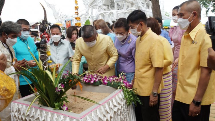 เสนาธิการทหารบกเปิดงานเฉลิมฉลองหลวงพ่อทองมาประดิษฐานที่วัดบ้านด่าน