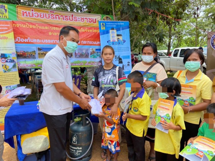 ผู้ว่าฯศรีสะเกษ ลงพื้นที่ตรวจเยี่ยมหน่วยแพทย์อาสาสมเด็จพระศรีนครินทราบรมราชชนนี