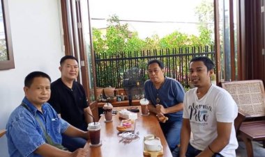 4=4=4=4. เขต 4. สี่สิงห์ สี่สหาย ...จับมือ เดินหน้า การเมืองท้องถิ่น สท.นครแม่สอด