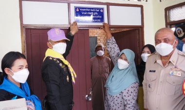 ผบ.ฉก.นราธิวาส ส่งมอบบ้านตามโครงการ “หน่วยเฉพาะกิจนราธิวาส ซ่อมสร้าง ปันสุข”ยกระดับคุณภาพชีวิตผู้ยากไร้