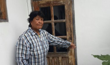 ป้าผงะ!!เปิดบ้านมาโจรย่องลักสายไฟหายเกลี้ยง แถมยังฉกพระบูชา