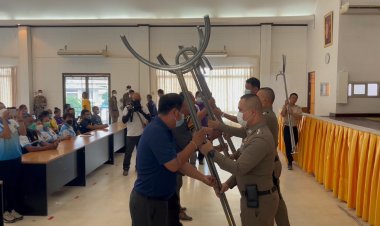 ป่วยจิตเวชพุ่ง!ตำรวจขอนแก่นแจกไม้ง่ามให้ผู้นำชุมชนใช้เข้าระงับเหตุผู้ป่วยคลุ้มคลั่งรายวัน