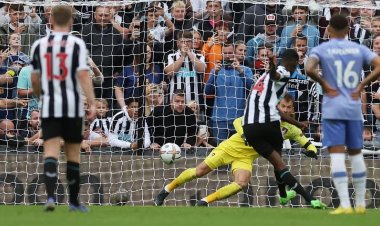 เกือบแย่!"นิวคาสเซิล" เปิดรังไล่ตามตีเสมอ"บอร์นมัธ" 1-1 ศึกพรีเมียร์ ลีก อังกฤษ